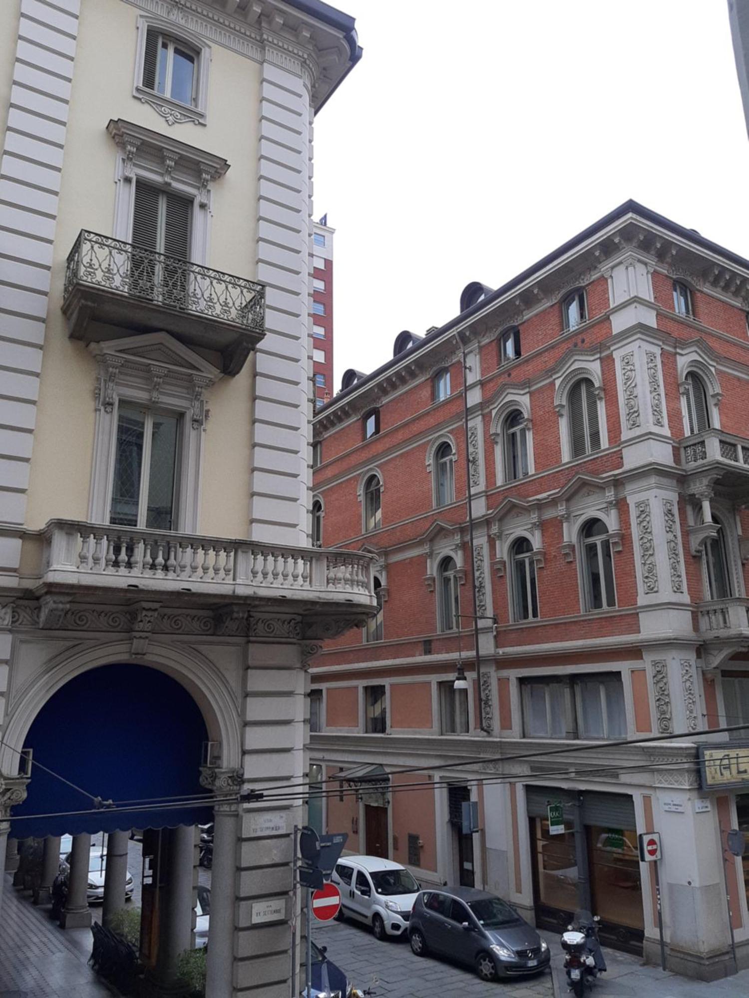 Centralissimo Grazioso Monolocale Турин Екстер'єр фото