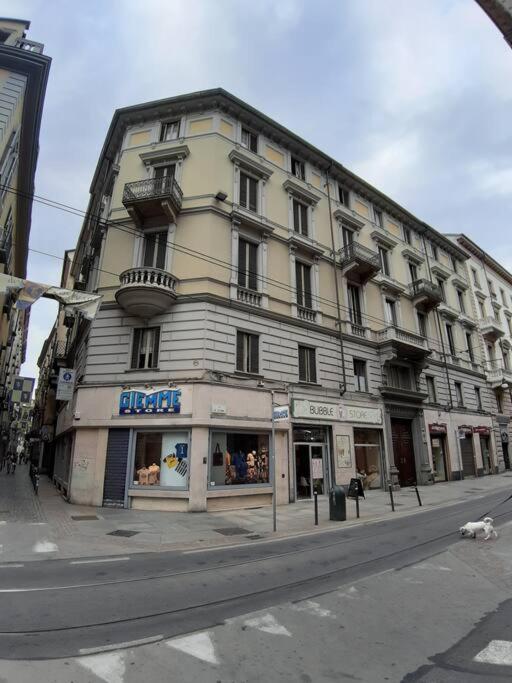 Centralissimo Grazioso Monolocale Турин Екстер'єр фото